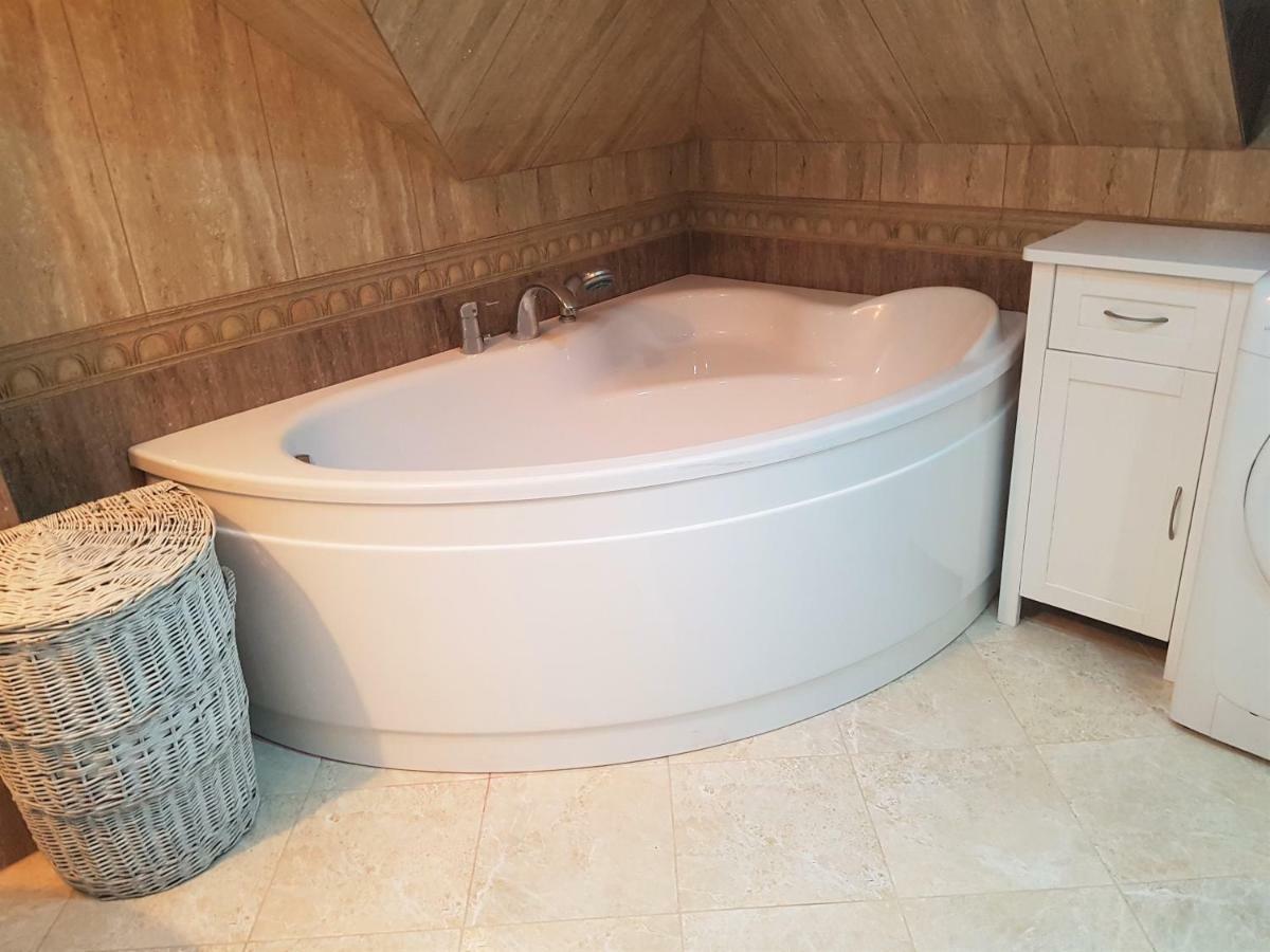 Dom Z Sauna I Jacuzzi- Na Wylacznosc Lub Pokoje Сероцьк Екстер'єр фото